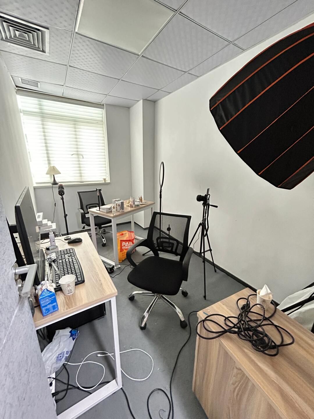 真不错,小工作室做直播间