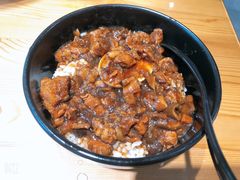 冠军卤肉饭-华餐馆(莫邪路店)