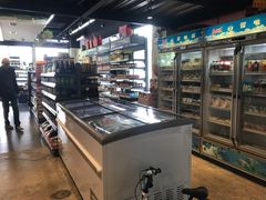 面包甜点陈列柜-香草叶披萨·咖啡·啤酒(翰林邻里中心店)