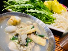 -蚝堡海鲜·威海菜·海肠捞饭·烧烤·亚洲吃蚝公司(幸福门店)