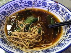 -渝之汇牛肉豌杂面
