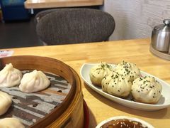 上海生煎包-玖鲜小笼(中山广场店)