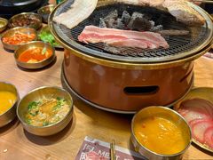 -闻老头·菊花炭烤肉(D11店)