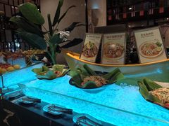 -广州万富希尔顿酒店·感趣自助餐厅·金秋蟹宴生蚝海鲜刺身烧烤