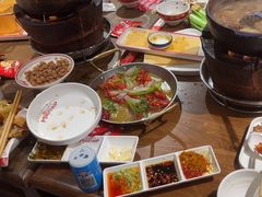 -阿润打边炉·鲜切鸡煲(华漕店)