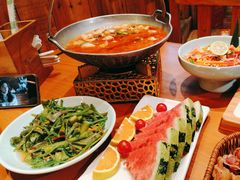 -老滇山寨•云南特色菜•地方菜•民族风情歌舞表演(金碧店)