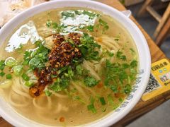 -萍姨抻面馆·鸡架冒菜(清湖店)