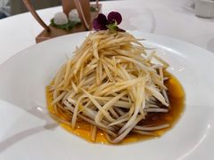 炝拌马踏湖莲藕丝-月福京味斋·烤鸭店·北京菜(鼓楼总店)