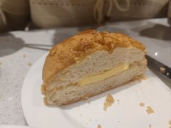 菠萝油-香港新发烧腊茶餐厅(书城店)