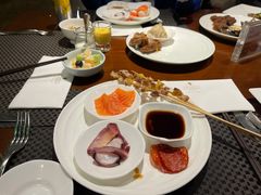 -君来湖滨饭店·玫瑰园