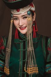 点击看大图 -苏雅影像蒙古婚纱摄影工作室