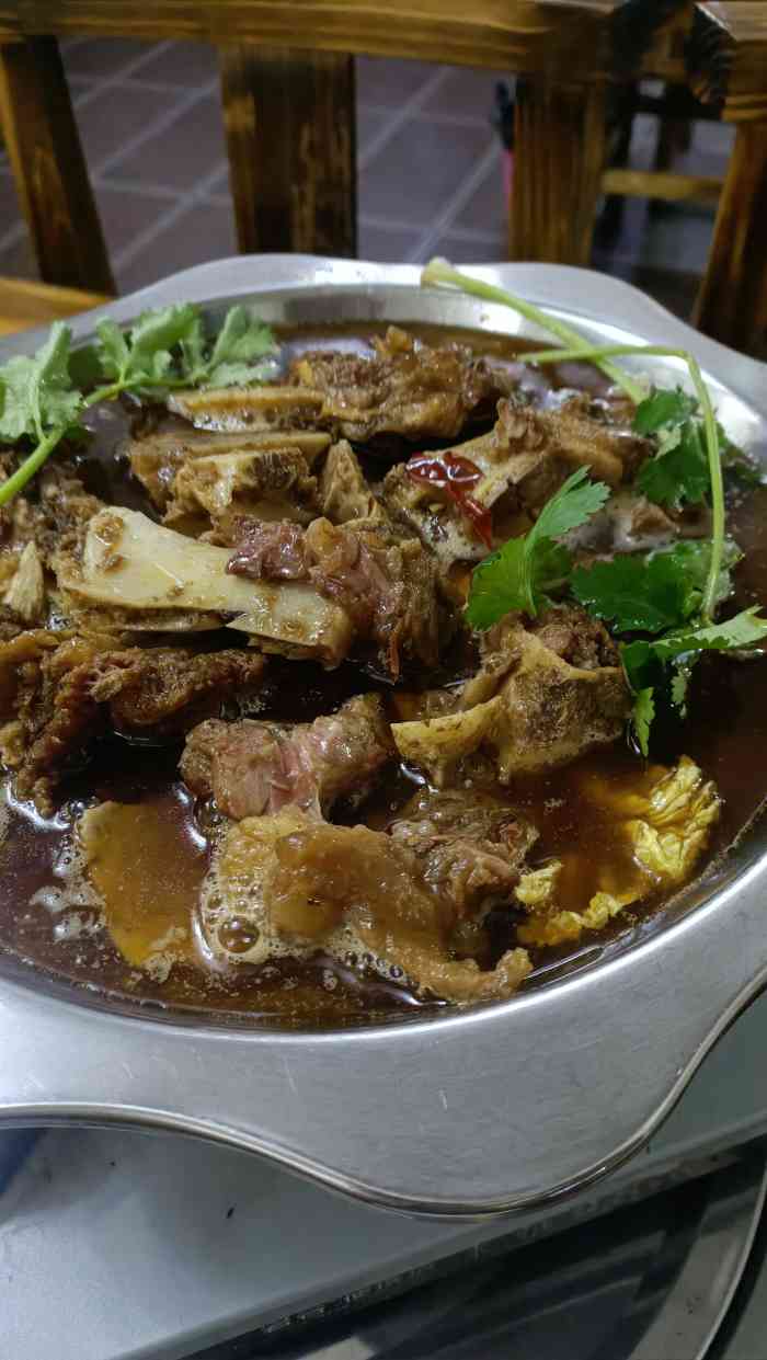 谢师傅怪味牛骨头餐厅(南湖店)-"我想请问一下店家这牛骨头是下了什么