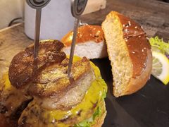 -HIGH FIVE哈福手工汉堡(桂林路店)