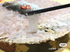 草鱼-官塘陈记鱼生·潮汕砂锅粥·牛肉火锅(潮枫路总店)