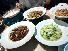 -佬麻雀·新湘菜(东方宝泰店)