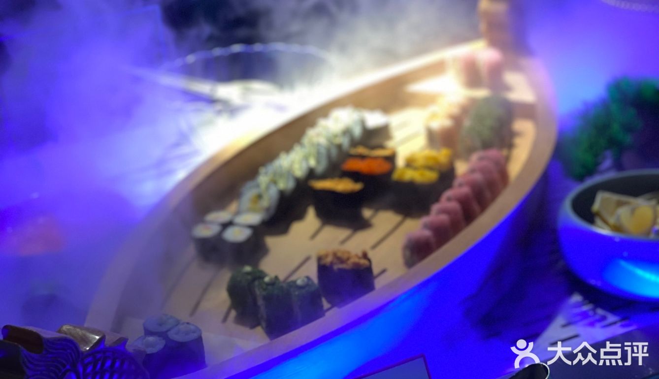 装修好炫酷自助餐