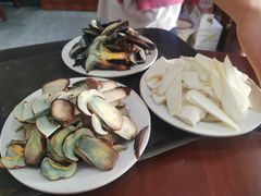 -菌之家·专业纯野生菌火锅·特色炒菌