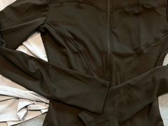 -lululemon(海信广场店)