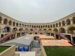 -王府井奥莱临潼小镇(临潼店)