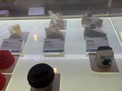 -Fridi Patisserie Cafe