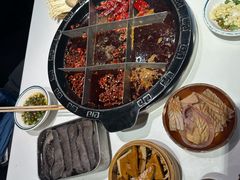 -卤校长老火锅(杨家坪直营店)
