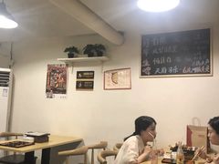 大堂-月半小炉焖烤