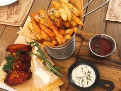 -Mark&Mars Restaurant