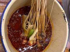 -拈签一笑黄牛肉辣卤串串