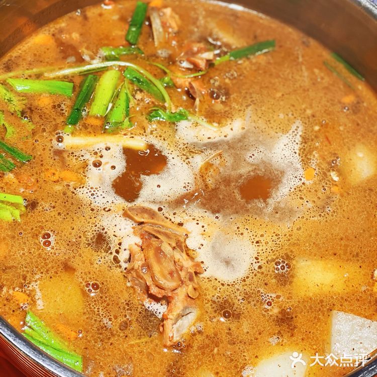 缘起于一锅羊蝎子,一盆小龙虾喜爱的餐厅