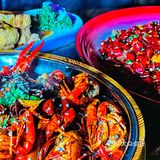 没有辣子鸡和小龙虾，不是好酒吧