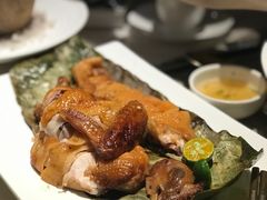 海南粽叶焗文昌鸡-闻见中国海南菜(K11店)