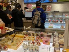 面包甜点陈列柜-TOUCH泰奇(金桥长岛路店)