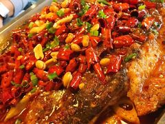 -鸣记脆皮烤鱼·海鲜烤鱼(三八广场店)
