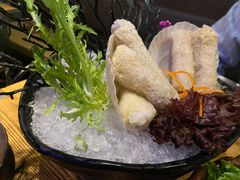 -湊湊火锅·茶憩(杭州湖滨银泰in77店)