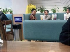 大堂-五洲国际美食广场(五洲城·惠生活广场店)