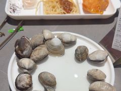 -黑金·寻焰自助百汇·烤肉·火锅(中街店)