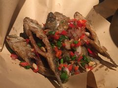 -洞庭土菜小炒馆(易发广场店)