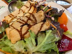 -Chom Cafe and Restaurant