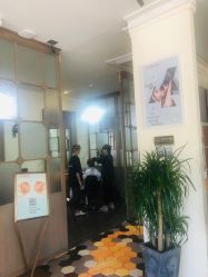 -苑苑发型设计