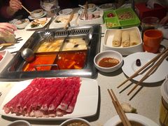 -海底捞火锅鲜切牛肉主题店(长寿路店)