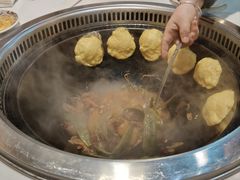 -哈尔滨烧烤·山河村铁锅炖(交大店)