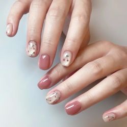 -桃色美甲沙龙