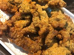 -爆炸头阿姨小四川正宗川味小吃(无任何分店)