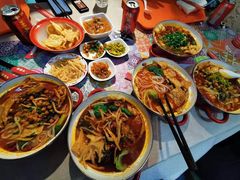 -丽丽三鲜螺蛳粉(田林路店)