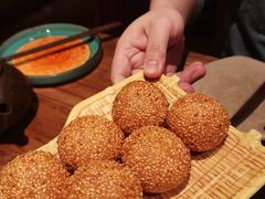 -老牌坊云南鱼豆花火锅(哈西万达店)