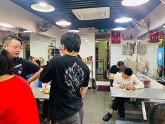 -华香鹅快餐店