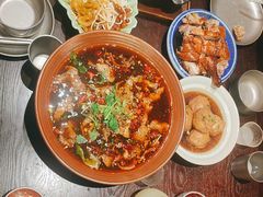 -古都历食南京菜·烤鸭·鸭血粉丝·汤包(南京博物院店)