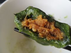 艾叶咸蛋黄肉松青团-王家沙点心店(南京西路总店)