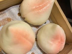 寿桃奶黄包-杭州西子湖四季酒店·金沙厅