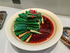 -涨巢·潮玩水疗局